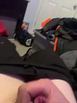 Hugetings online show from December 2025 02:18:01 AM