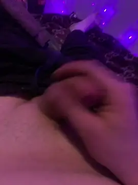 Hugetings online show from March 2026 10:42:01 AM