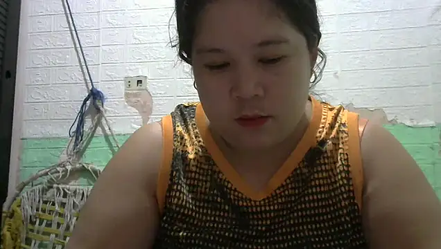 Snapshot of hotsexylyn chatting on October 2025 07:28:01 AM hotsexylyn online show from October 2025 07:28:01 AM