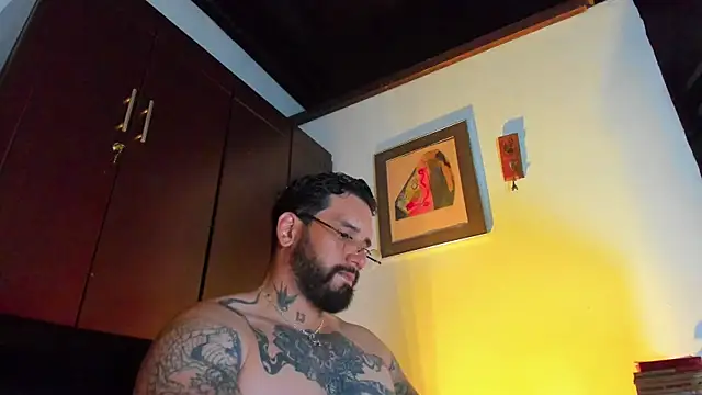Snapshot of CamiloGray_ chatting on June 2026 01:46:02 PM CamiloGray online show from June 2026 01:46:02 PM