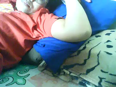 Snapshot of hairypussyyummy chatting on February 2025 12:48:02 AM hairypussyyummy online show from February 2025 12:48:02 AM