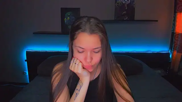 AlexaBarkley online show from April 2026 12:44:01 AM