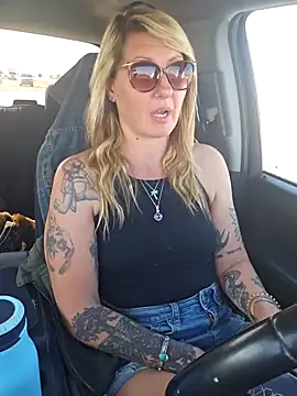 SheIsSomething online show from January 2025 09:36:01 PM