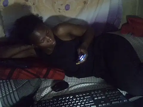 Snapshot of cute-shamza chatting on April 2026 05:50:01 PM cute-shamza online show from April 2026 05:50:01 PM