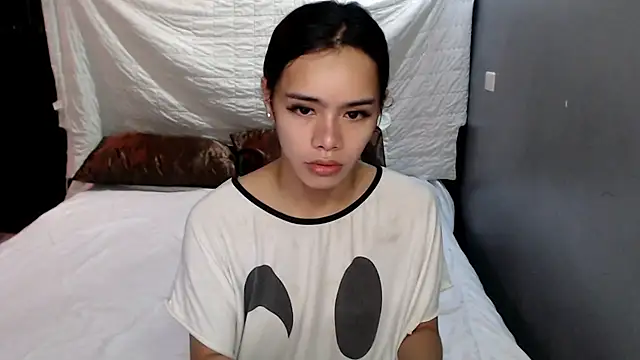 Snapshot of shecutie69 chatting on September 2025 09:19:01 PM shecutie69 online show from September 2025 09:19:01 PM