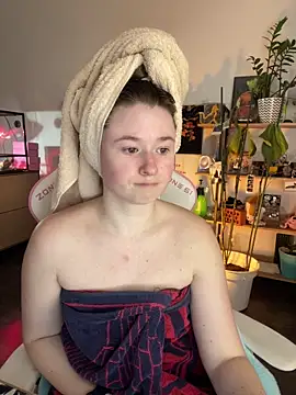 sweetest pie online show from April 2026 06:10:01 PM