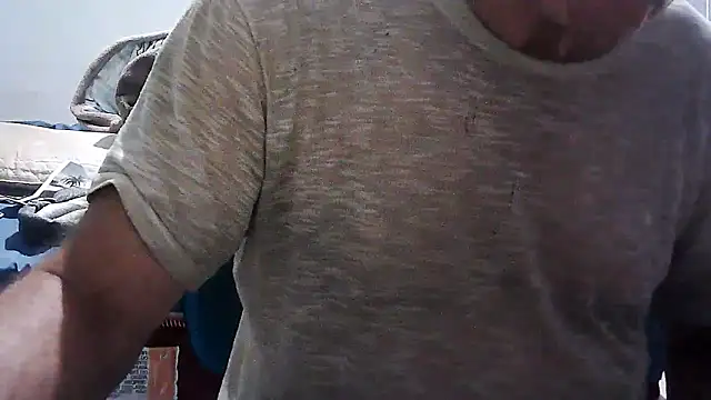 eduar570 online show from October 2025 12:44:01 AM