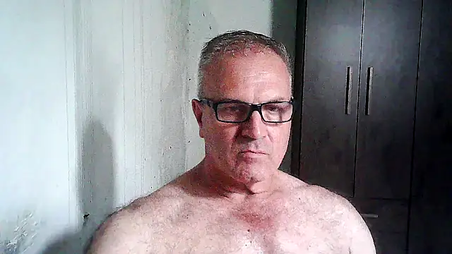 eduar570 online show from January 2026 04:22:01 PM