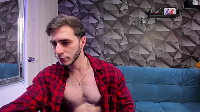 Latino stud4u online show from November 2025 10:00:02 PM