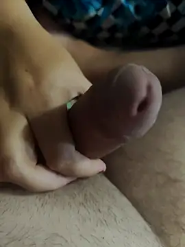 Snapshot of LovlyAnnie chatting on October 2025 09:46:02 AM LovlyAnnie online show from October 2025 09:46:02 AM