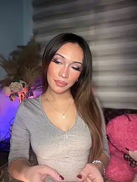 Jasmine Elcock online show from October 2025 07:05:01 PM