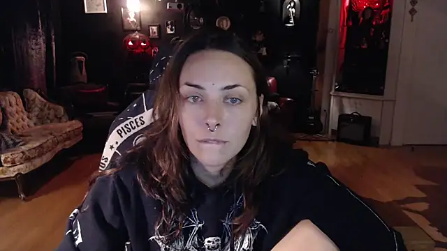 Snapshot of gothstripper chatting on September 2025 12:36:01 AM gothstripper online show from September 2025 12:36:01 AM