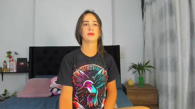 Snapshot of AndreaStivens chatting on October 2025 08:55:02 AM AndreaStivens online show from October 2025 08:55:02 AM