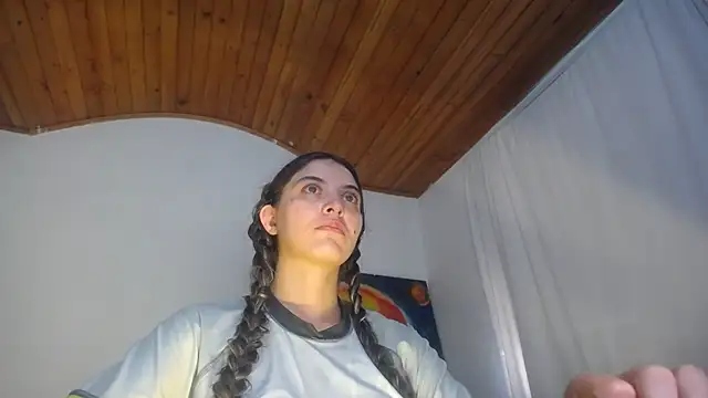 Snapshot of mariecam420 chatting on October 2025 06:52:01 PM mariecam420 online show from October 2025 06:52:01 PM