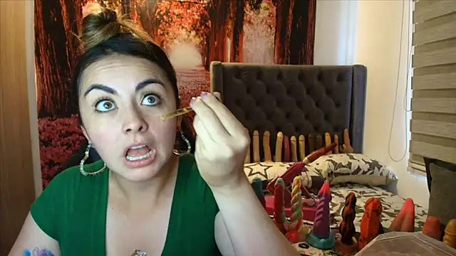 Snapshot of sofia23dirty chatting on February 2026 07:50:02 PM sofia23dirty online show from February 2026 07:50:02 PM