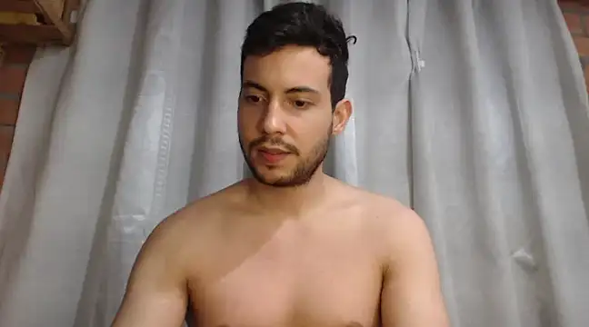 Snapshot of Armando_2002 chatting on January 2025 12:22:02 AM Armando 2002 online show from January 2025 12:22:02 AM