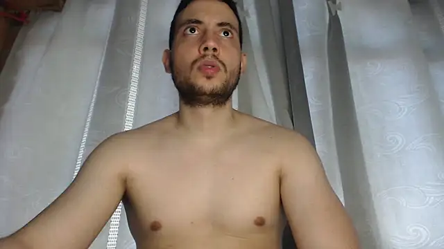 Snapshot of Armando_2002 chatting on March 2025 05:16:02 PM Armando 2002 online show from March 2025 05:16:02 PM