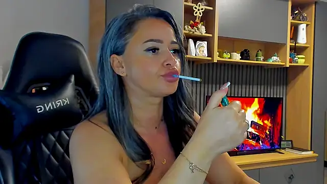 Claire95  online show from November 2025 05:45:03 PM