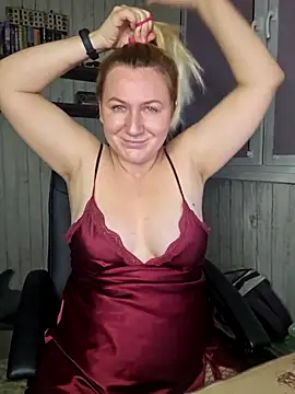 Marushka online show from December 2025 03:33:01 AM