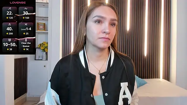 miataylorr1 online show from September 2025 12:51:02 PM