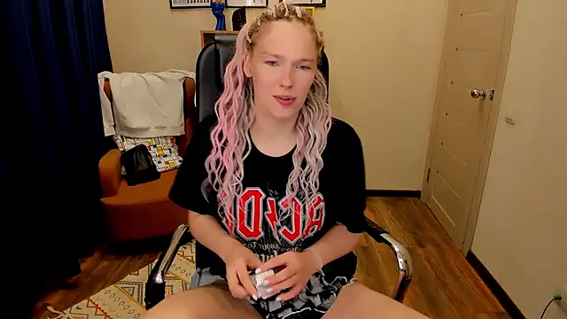  fiona Love online show from March 2026 08:13:02 PM