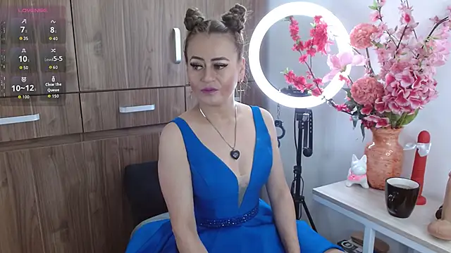 magenta maturr online show from November 2025 03:11:01 PM