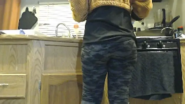 Snapshot of sexyinpantyhose chatting on January 2025 07:07:01 AM sexyinpantyhose online show from January 2025 07:07:01 AM