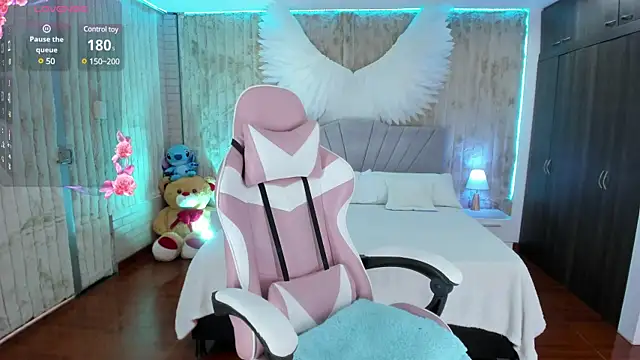 floryn susana online show from March 2025 07:37:01 PM