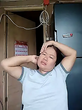 Snapshot of lickmepussy21 chatting on February 2026 05:17:01 AM lickmepussy21 online show from February 2026 05:17:01 AM