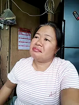 Snapshot of lickmepussy21 chatting on February 2026 04:50:02 AM lickmepussy21 online show from February 2026 04:50:02 AM