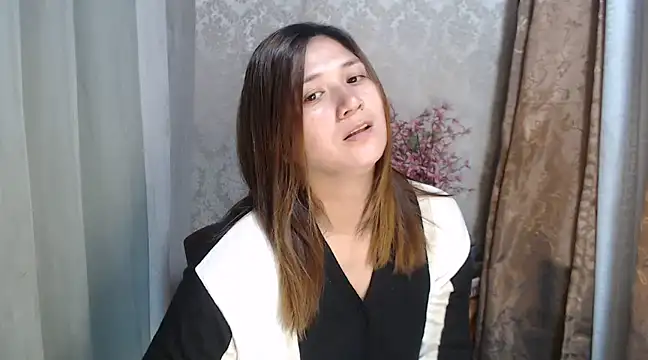 MS Isabella Snow92 online show from February 2025 11:32:01 PM