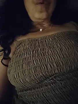 Susannemilf online show from February 2026 08:21:01 AM