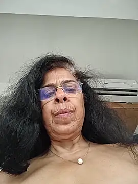 Susannemilf online show from March 2026 04:17:02 AM