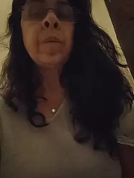 Susannemilf online show from March 2026 05:05:02 PM