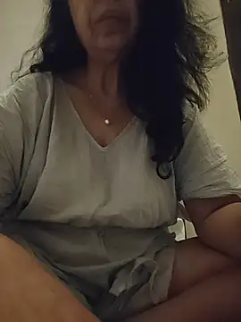 Susannemilf online show from April 2026 03:26:01 AM