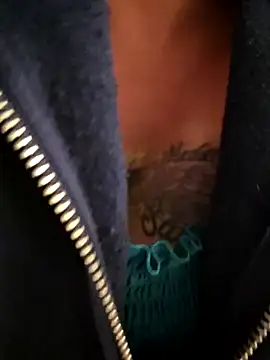 julimonroe online show from November 2025 04:33:02 AM