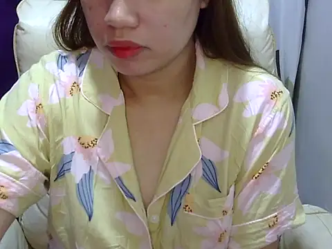    zurIII09  online show from July 2026 11:18:02 PM