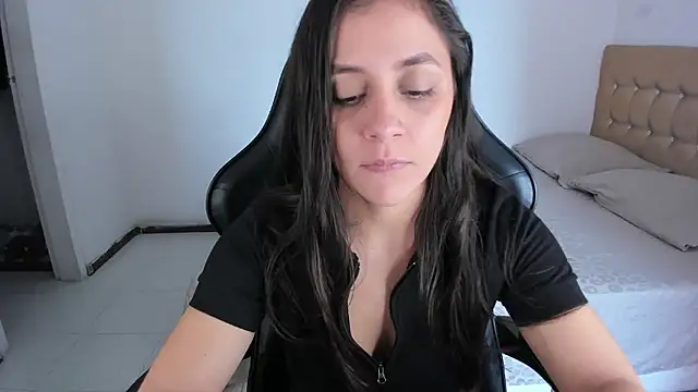 EmmaGrace1999 online show from January 2026 03:47:01 PM