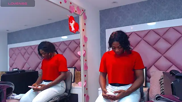 DanielaDuff online show from October 2025 07:41:01 PM