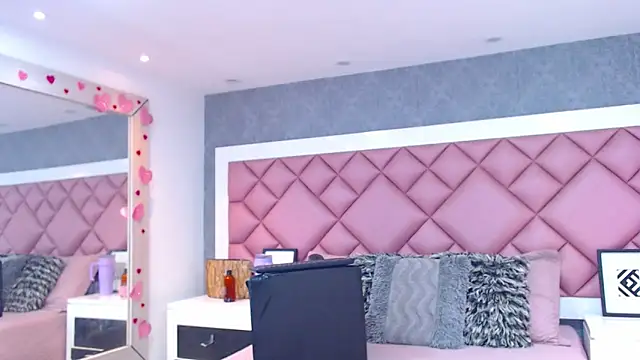 DanielaDuff online show from March 2026 07:21:02 PM