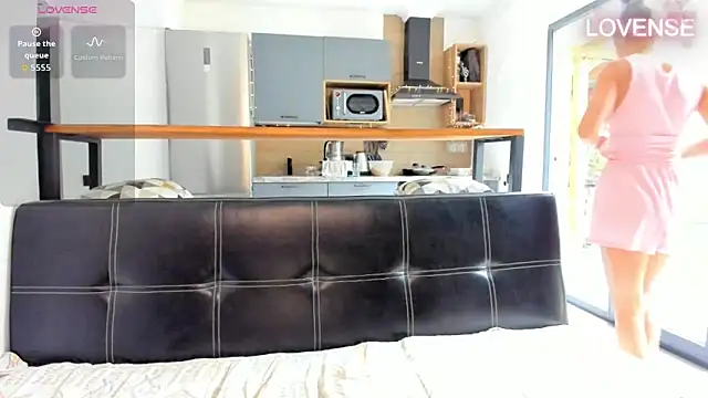 ElizSweet online show from April 2026 06:58:01 AM