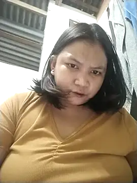 milkytitsmom4u online show from November 2025 05:02:02 PM