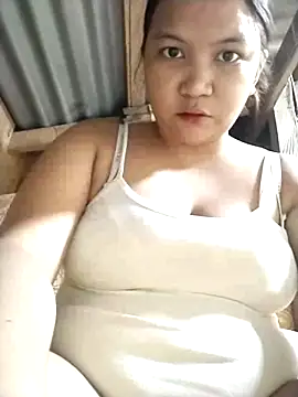 milkytitsmom4u online show from February 2026 04:50:01 PM