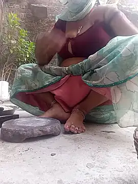 Snapshot of Lattika-Bhabhi chatting on October 2025 01:15:02 AM Lattika-Bhabhi online show from October 2025 01:15:02 AM