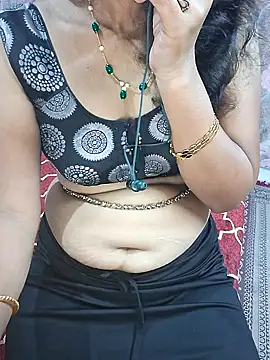 Snapshot of XBHUUME chatting on December 2024 08:55:01 PM XBHUUME online show from December 2024 08:55:01 PM