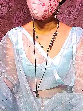 Snapshot of XBHUUME chatting on March 2025 05:38:02 PM XBHUUME online show from March 2025 05:38:02 PM