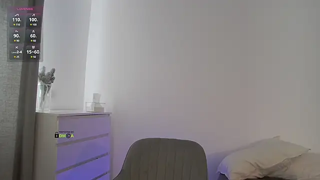 Fallinlove1 online show from February 2025 09:01:01 AM