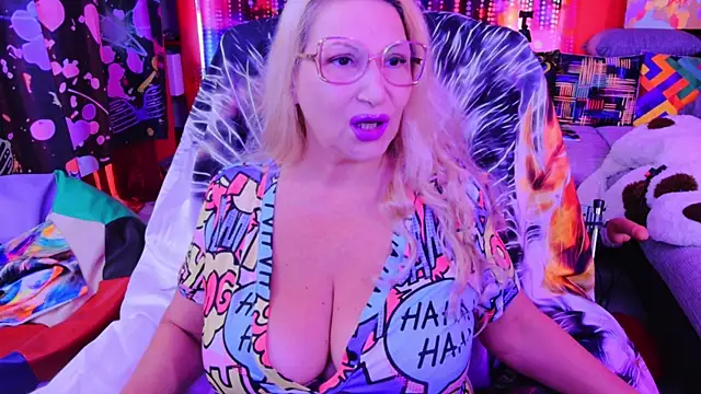 Snapshot of mature_lisa_naughty chatting on September 2025 02:44:01 PM mature lisa naughty online show from September 2025 02:44:01 PM