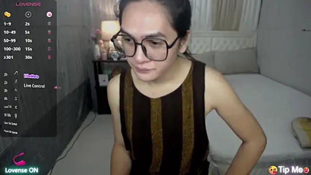 Snapshot of xAsianSweetHeart chatting on October 2025 10:56:01 PM xAsianSweetHeart online show from October 2025 10:56:01 PM