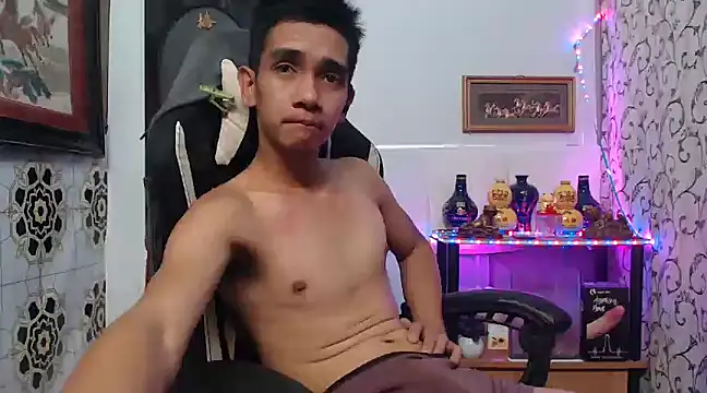 Snapshot of asianmaster27 chatting on December 2024 12:36:01 AM asianmaster27 online show from December 2024 12:36:01 AM